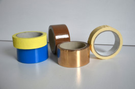 Rolle Rückwärts, 2016, oil on bronze, five parts, mutable size 